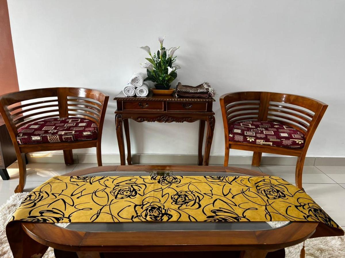 Ilsham Guest House @ Seroja Hills Bbst سيبانغ المظهر الخارجي الصورة